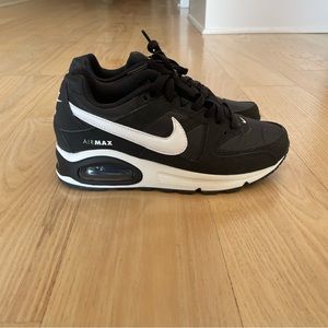 Gently Used Nike Air Max Size 6.5
